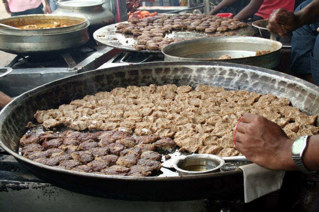 lucknow-tundey-kabab-places-to-visit-in-lucknow